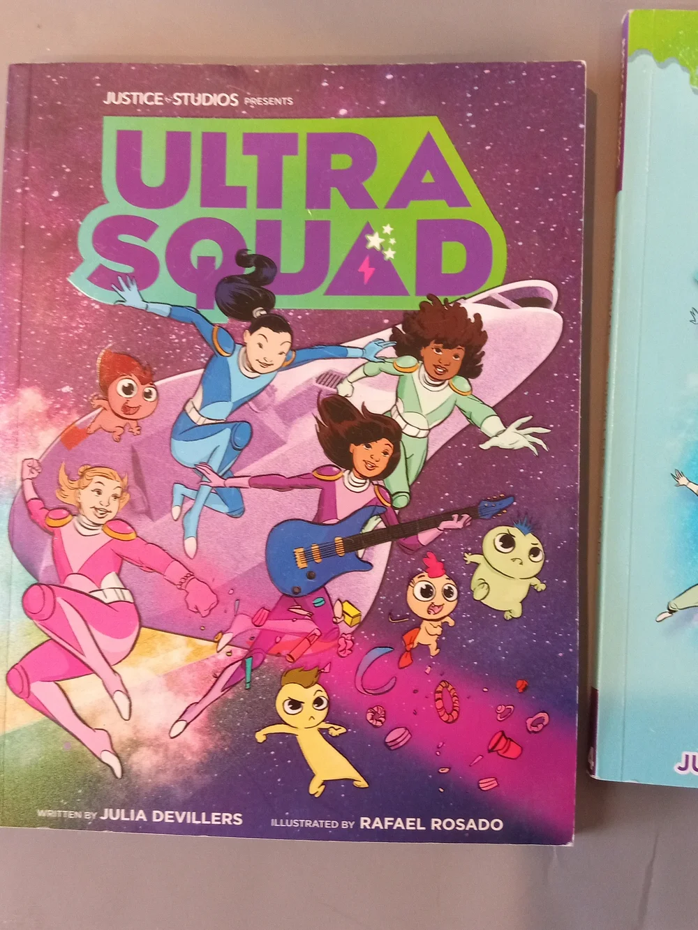 Ultra Squad Graphic Print Kids Book Set 1-4